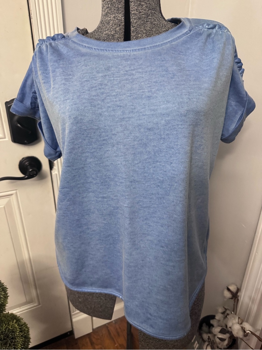Women’s Wonderly Blue Ruffle Detail Faded Effect Knit Top Medium